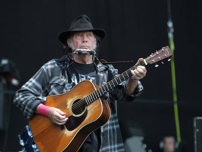 Neil Young, durante su concierto anoche en el Mad Cool.