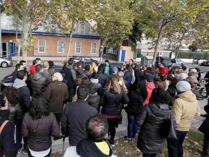 Protesta de un AMPA en Legan&eacute;s, Madrid. 