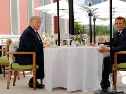 Donald Trump e Emmanuel Macron, reunidos neste sábado em Biarritz.