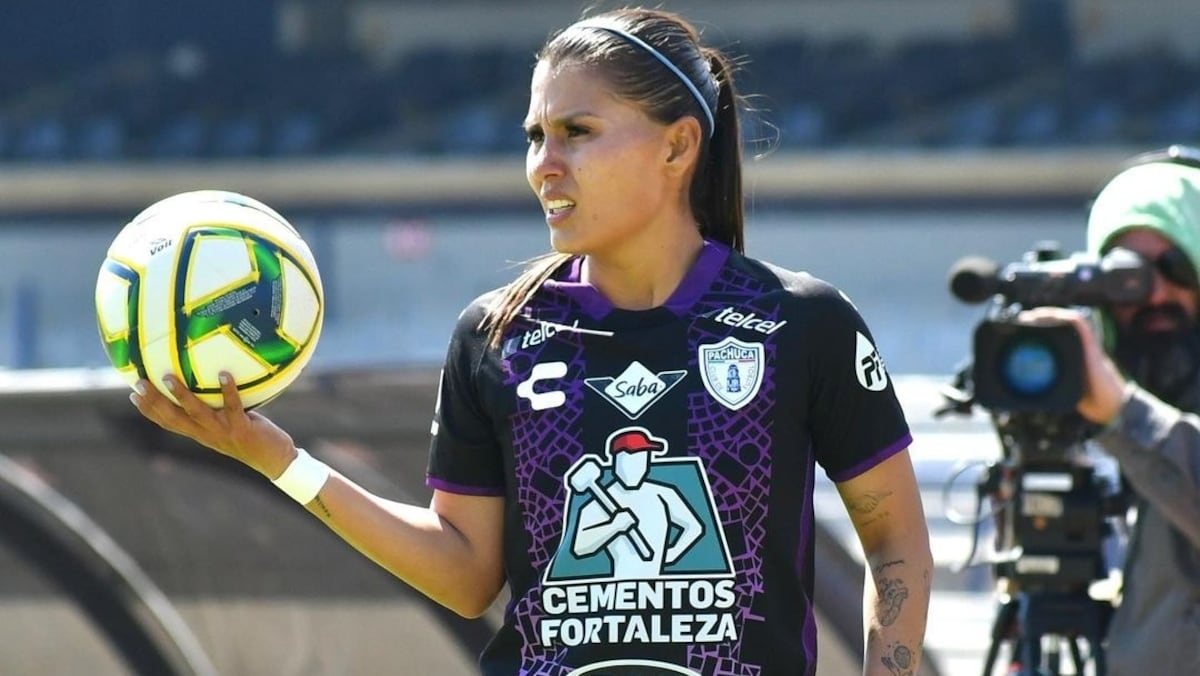 La futbolista mexicana Selene Cortés también denuncia acoso en las redes:  “No esperemos a que esto se vuelva normal” | EL PAÍS México