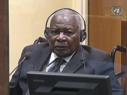 Félicien Kabuga, acusado de genocida en Ruanda, en La Haya en una imagen difundida el 29 de septiembre por el Mecanismo Residual Internacional de los Tribunales Penales.