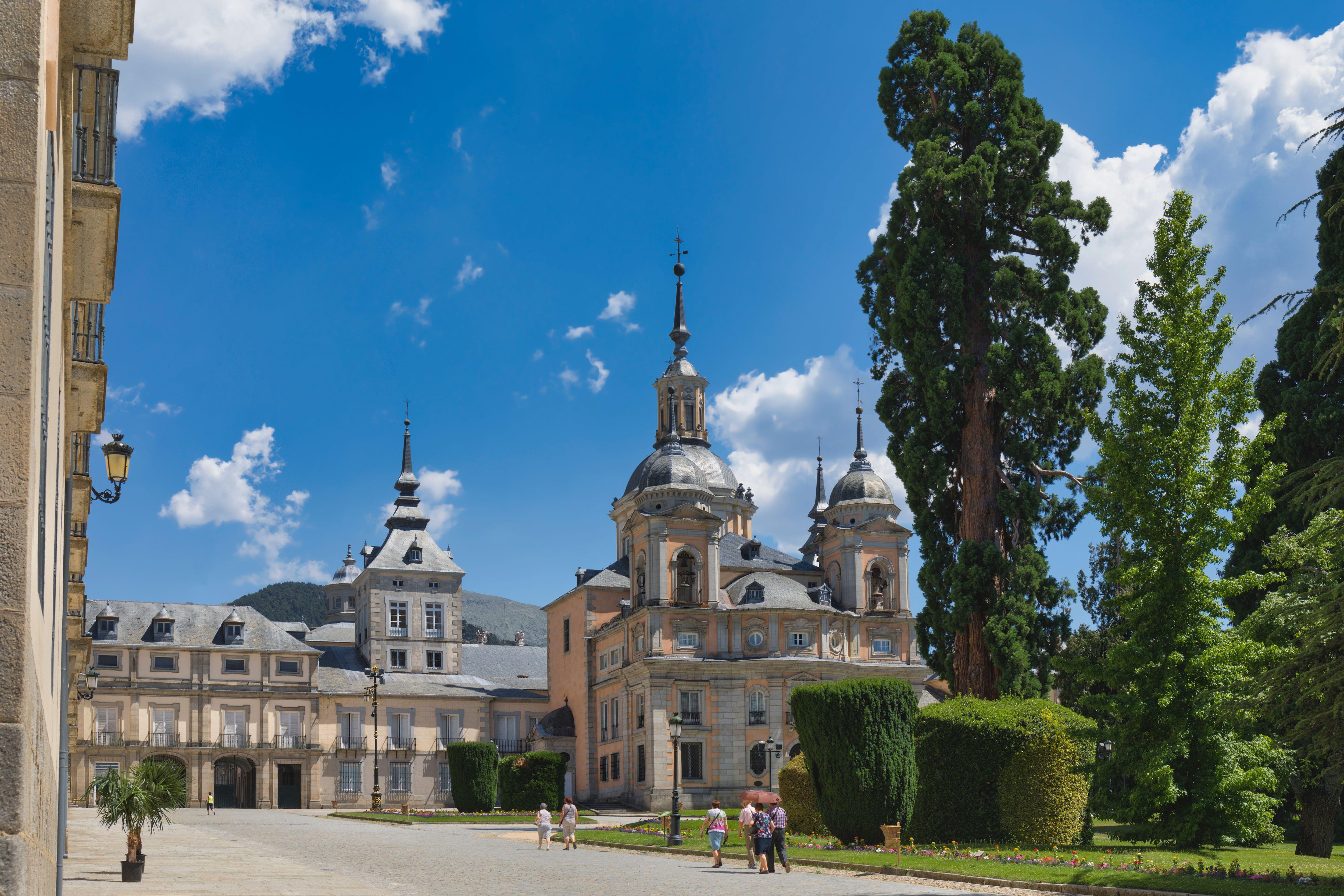 Las ‘Highlands’ de Segovia: bosques, palacios, castillos, whisky… y mucho cordero