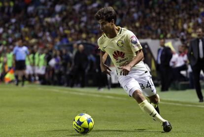 Lainez, durante su primer partido de Liga.
