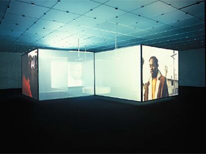 Imagen de la instalación arquitectónica 'Interiors' (2002), de Doug Aitken.
