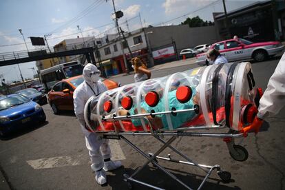 Luis, de 62 años, un paciente de coronavirus, en Ciudad de México.