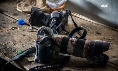 La c&aacute;mara del fot&oacute;grafo sirio Molhem Barakat, de
 17 a&ntilde;os, abatido en Alepo el pasado viernes mientras trabajaba para Reuters.