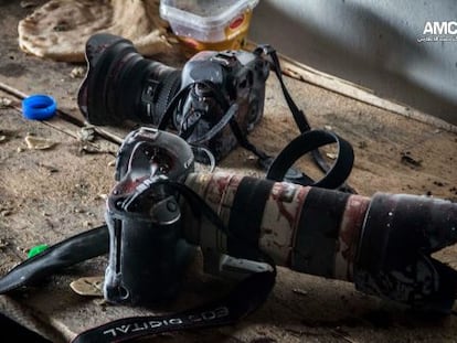 La c&aacute;mara del fot&oacute;grafo sirio Molhem Barakat, de
 17 a&ntilde;os, abatido en Alepo el pasado viernes mientras trabajaba para Reuters.