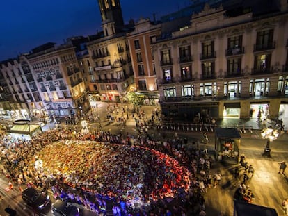 Homenagem às vítimas na La Rambla