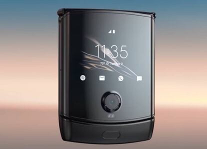 Motorola RAZR plegado.