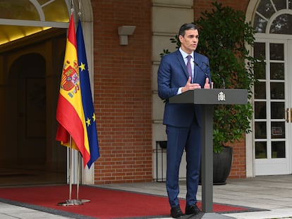 Pedro Sánchez, este lunes en La Moncloa, durante la comparecencia en la que ha anunciado el adelanto de las elecciones.