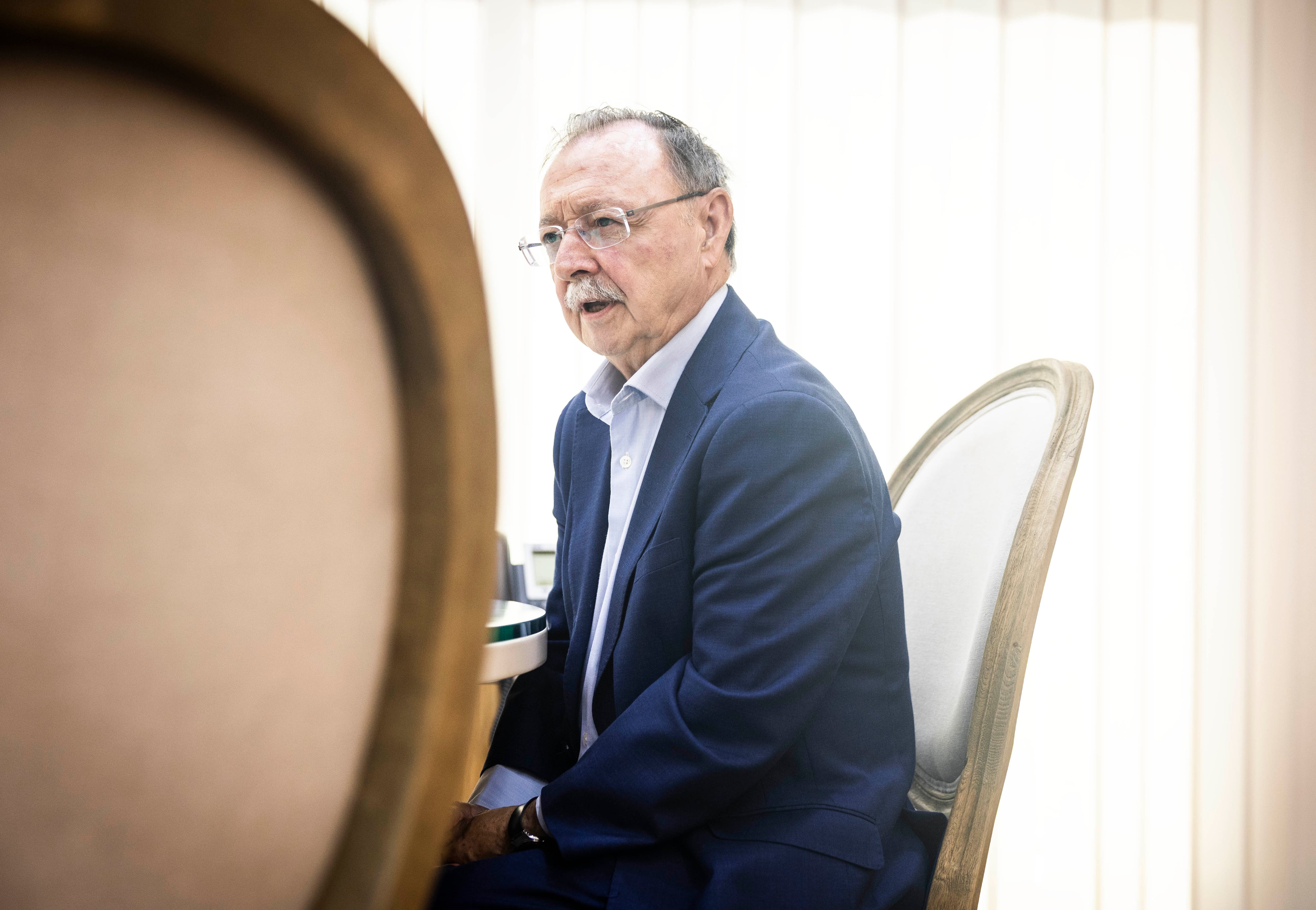 Juan Jesús Vivas, presidente de la Ciudad Autónoma de Ceuta, este domingo en la sede de la Asamblea durante la entrevista.