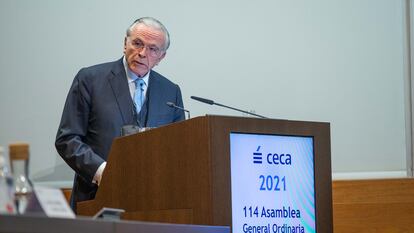 Isidro Fainé, en la asamblea general de la CECA en Madrid.