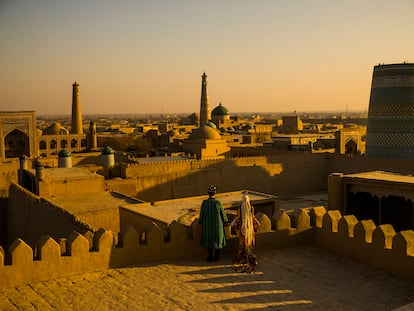 El barrio de Itchan Kala, en Jiva, una de las ciudades más emblemáticas de la antigua Ruta de la Seda, en Uzbekistán.