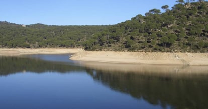 Una imagen del Pantano de San Juan en la página de Turismo de Madrid.