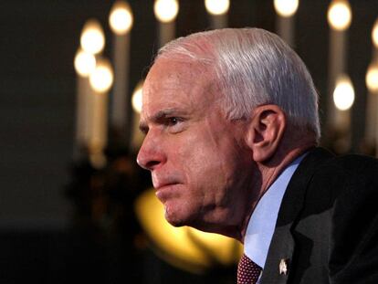 John McCain, durante um discurso em 2008, em Ottawa (Canadá).