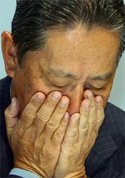 El consejero delegado de Sony, Nobuyuki, no ha podido evitar un gesto de preocupación por la marcha de la multinacional.