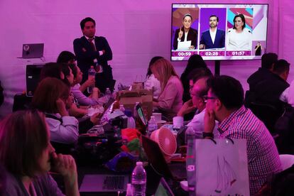 debate presidencial entre Claudia Sheinbaum, Jorge Álvarez Máynez, y Xóchitl Gálvez, en el INE.