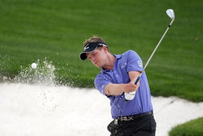 Luke Donald, durante una práctica en Dubai.