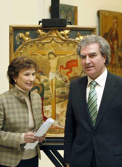 Maite Ocaña, César Antonio Molina y el Calvario cedido al MNAC.