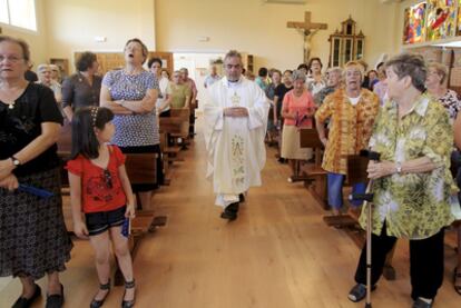 Father Andrés García Torres took charge of the service on Thursday in his Fuenlabrada parish.