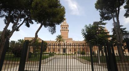 Fachada de la Universidad Cardenal Herrera-CEU en Moncada (Valencia).