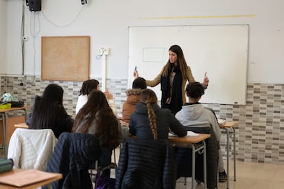 Clase de Matemáticas en 3º de ESO en el Instituto de La Pineda en Badalona.