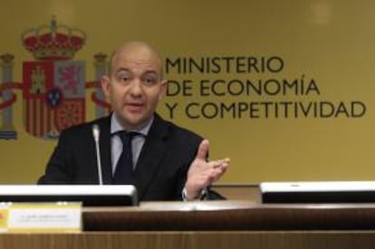 El secretario de Estado de Comercio, Jaime Garca-Legaz, durante la rueda de prensa que ha ofrecido para analizar los datos de la balanza comercial que publica el Ministerio de Economa y Competitividad correspondientes al mes de diciembre y al conjunto del a?o 2013.