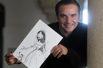 Carlos Grangel muestra en Córdoba su dibujo para la película <b><i>La novia cadáver, </b></i>de Tim Burton.