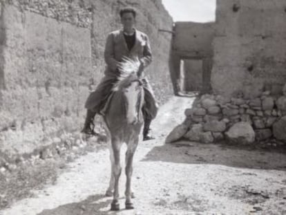 Manuel Chaves Nogales, en Ifni en 1934.