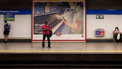 Dos heridos y ocho detenidos tras una pelea con arma blanca en el metro de Madrid