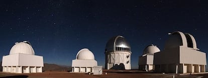 Telescopios del observatorio de Cerro Tololo, en Chile.