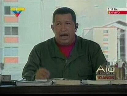 Chávez amenaza con declarar la guerra a Colombia