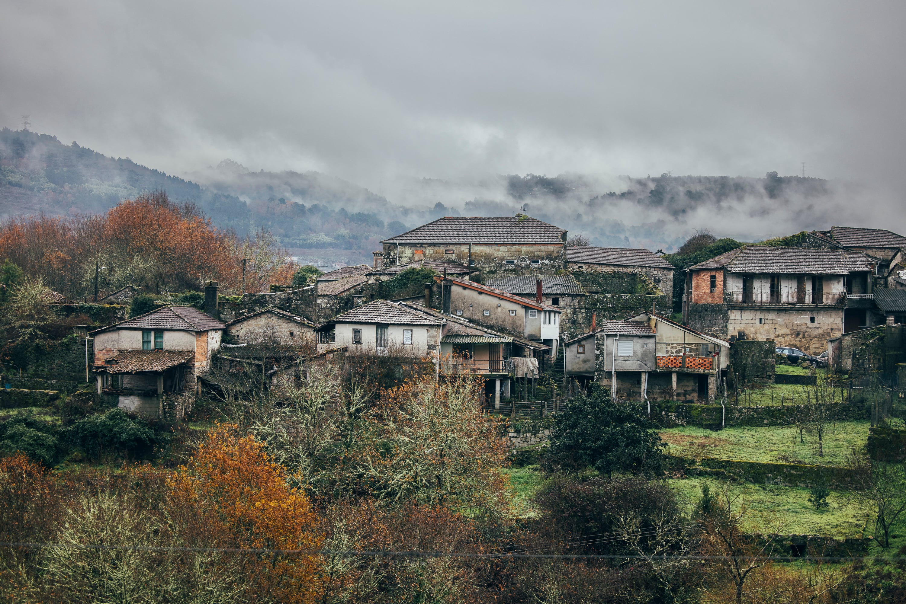 Pazos de Arenteiro, una pequeña localidad de 100 habitantes en el interior de la provincia de Ourense.