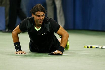 Rafa Nadal, en la pista después de ganar en la final de Nueva York a Djokovic.