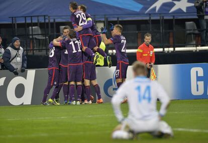 Los jugadores del Austria Viena celebran un gol.