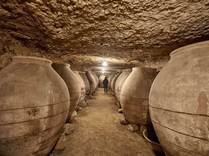 Didáctico e interactivo, el Museo del Vino Valdepeñas permite adentrarse en el corazón de la cultura vinícola. 