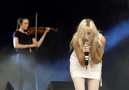 La cantante Zola Jesus en el FIB.