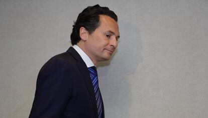 Emilio Lozoya, antes de la rueda de prensa de este jueves.
