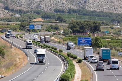 Tráfico en la AP-7 a la altura de Castellón.