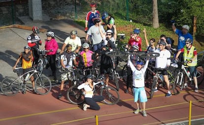 Ciclistas se manifestam a favor de uma ciclovia em São Paulo.