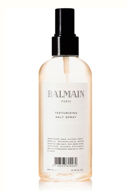 Los sprays de sal también ayudan a conseguir esas ondas texturizadas, como por ejemplo este de Balmain Paris Hair Couture, que resiste a la humedad. Perfecto para no tener que re-aplicarlo varias veces al día (200 ml/29 euros en Net-a-porter).