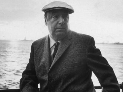 Pablo Neruda en Nueva York, en 1966.