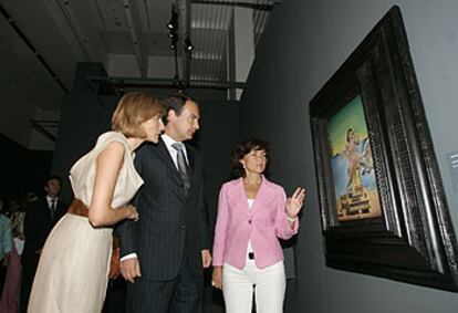 José Luis Rodríguez Zapatero y Sonsoles Espinosa, con la ministra de Cultura, Carmen Calvo, en el Museo Nacional Reina Sofía.