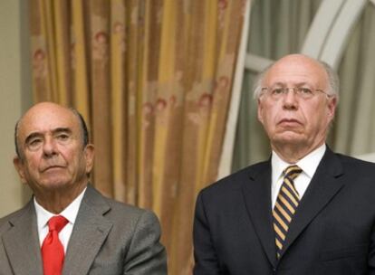 El presidente del Banco Santander e impulsor de Universia, Emilio Botín, (a la izquierda) y el rector de la Universidad Autónoma de México, José Narro, el pasado viernes, en México.