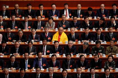 Delegados asisten al cierre de la Segunda Sesión del 13º Comité Nacional de la Conferencia Consultiva Política del Pueblo Chino (CPPCC), este miércoles, en el Gran Palacio del Pueblo, en Pekín.