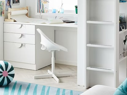Una variedad de sillas de escritorio de Ikea para niños y adultos a un precio inferior a 100 euros.
