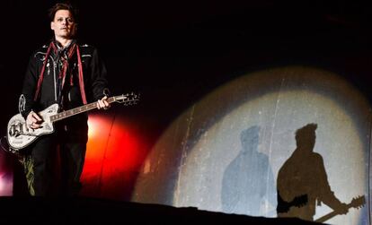 El actor Johnny Depp, durante una actuaci&oacute;n con su grupo Hollywood Vampires.