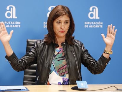 M&oacute;nica Lorente, exalcaldesa de Orihuela, ayer en la Diputaci&oacute;n de Alicante.