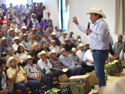 David Monreal Ávila, en un acto con alcaldes del sur de Zacatecas en 2019