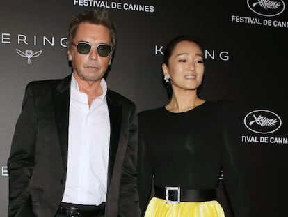 Jean-Michel Jarre y su actual pareja, la actriz china Gong Li, en el Festival de Cannes en mayo de 2019.